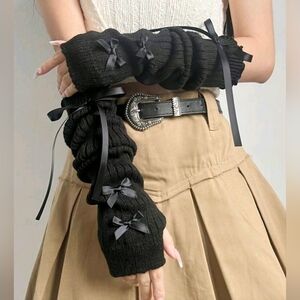 Elegant Black Knit Arm Warmers with Bows